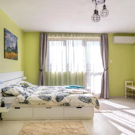 Skyline Apartment