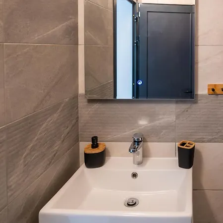 Apartament Skyline *